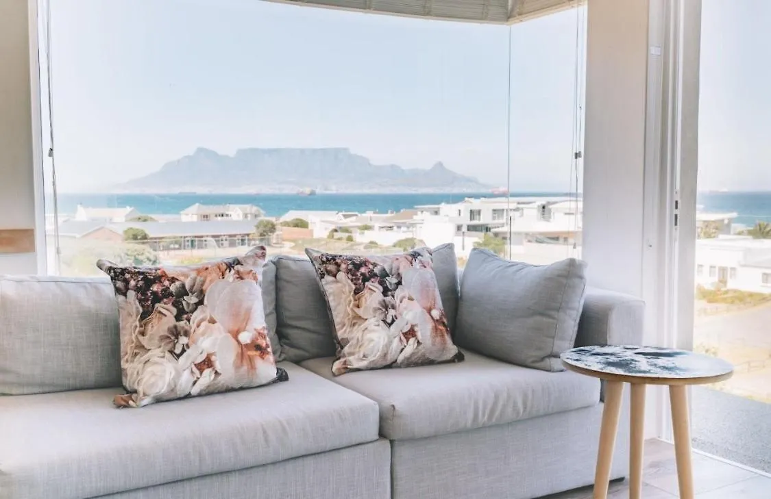 Apartment Small Bay Beach Suites Cape Town