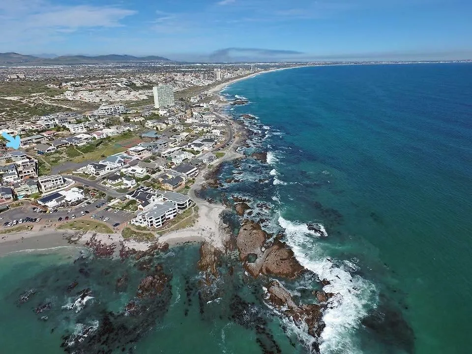 Apartment Small Bay Beach Suites Cape Town