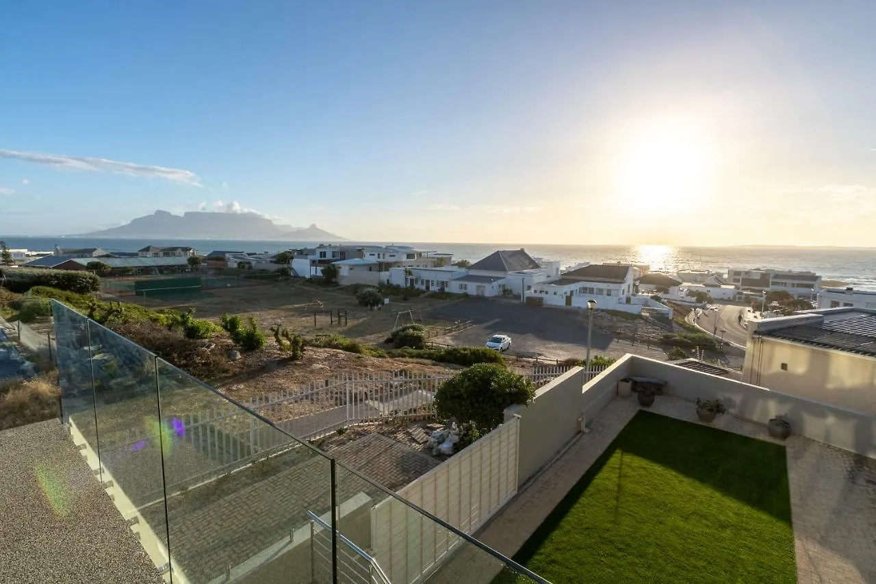 Small Bay Beach Suites Cape Town 0*,  South Africa